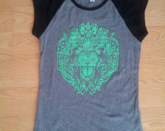 ¡Venta! Cyber Lion camiseta de manga de la gorra para mujer