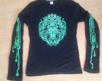 ¡Venta! Cyber lion camiseta de manga larga para mujer