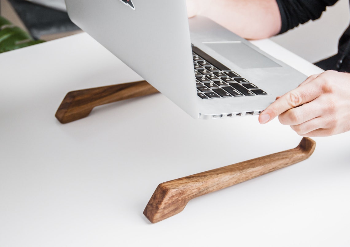 MacBook Riser Stand, Wood Laptop Stand for Desk, Ergonomic Desktop ...