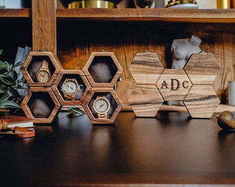 Boîte à montres nid d'abeille avec couvercle en verre gravé personnalisé - Organiseur de rangement pour montres design ruche moderne - Idée cadeau élégante pour homme