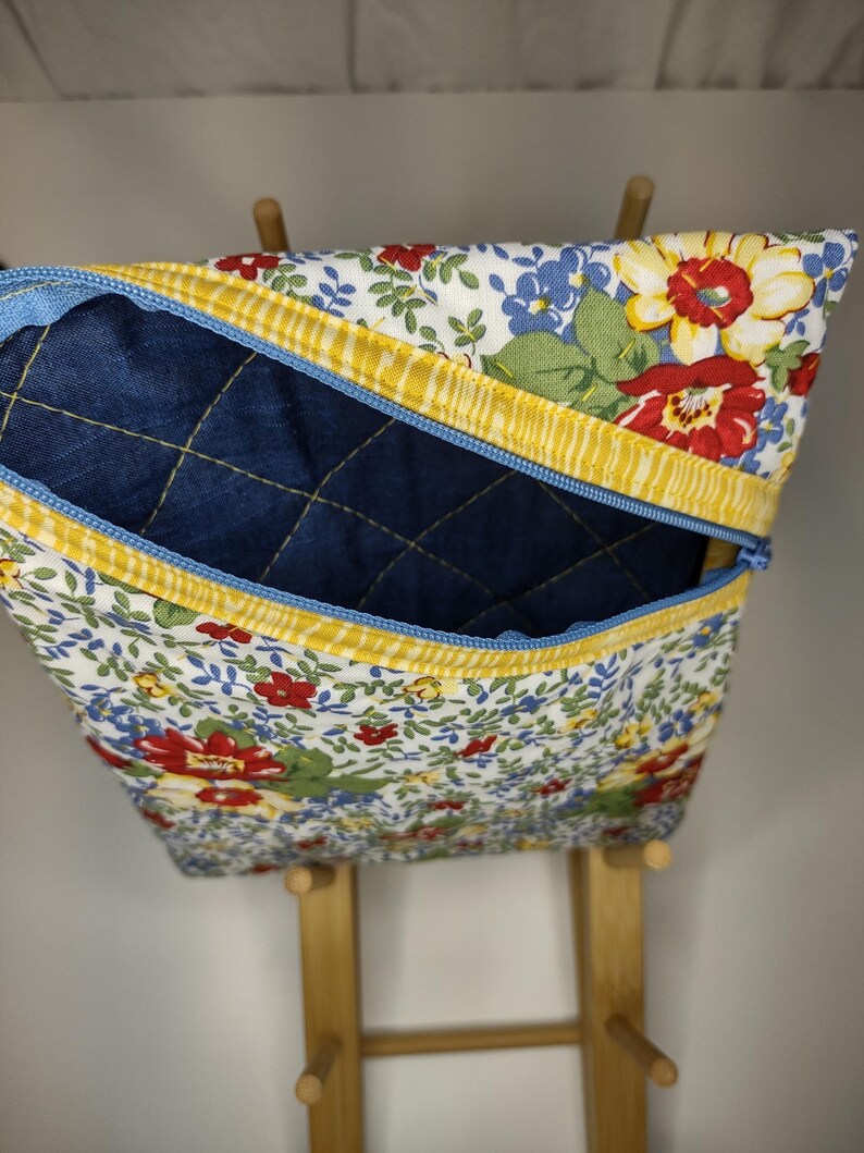 Heming Pouch Medium Hemingway Pouch-country Blooms - Etsy