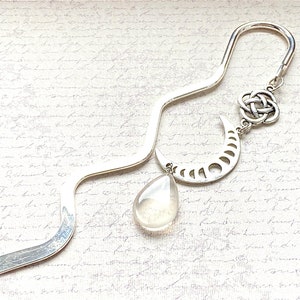 Bookmark with a celtic knot and a crescent moon, handmade bookmark, moon phase charm moonstone pendant bookmark, bookish gift, giftsunder20 image 1