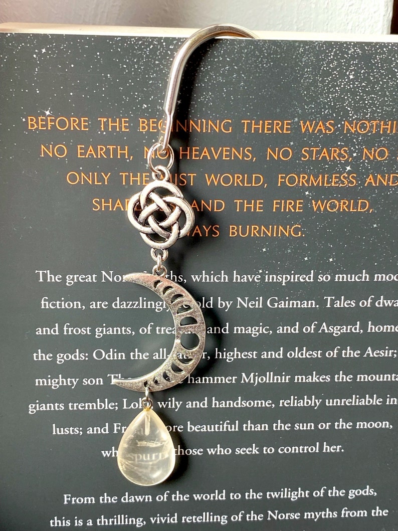 Bookmark with a celtic knot and a crescent moon, handmade bookmark, moon phase charm moonstone pendant bookmark, bookish gift, giftsunder20 image 4