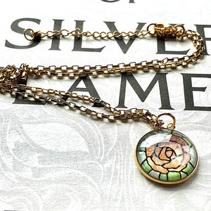 Azriel rose necklace, Sarah J. Maas licensed, fantasy jewelry, cosplay jewelry, fandom jewelry, handmade image 7