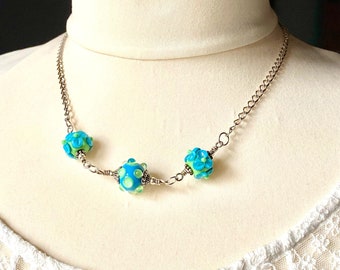 Spring flower necklace with artisan lampwork  beads, turquoise and green silver necklace, gift for her, flower jewelry, artisan jewellery