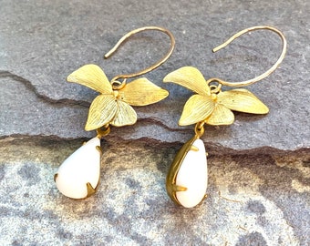 One of a kind gold floral earrings, bridal jewelry, jewelry for the bride, statement earrings, handmade gift for her