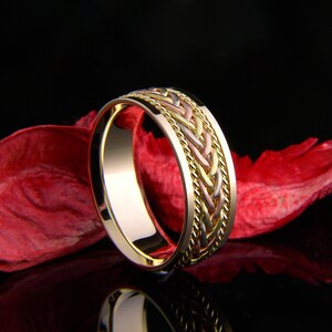 Verlovingsring, trouwring, ring, gouden ring, handgemaakte ring, gevlochten ring, gedraaide ring afbeelding 2