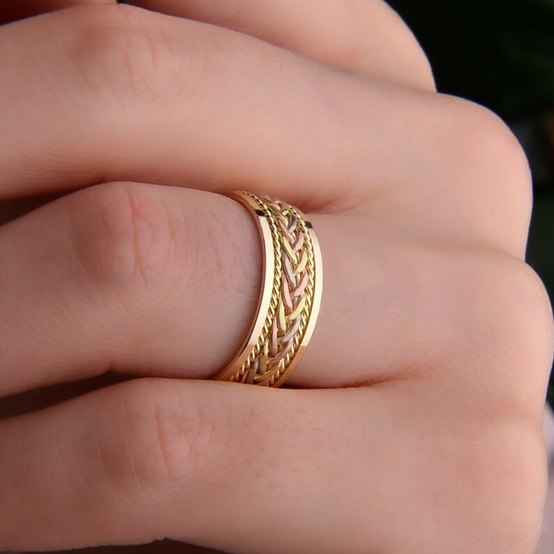 Verlovingsring, trouwring, ring, gouden ring, handgemaakte ring, gevlochten ring, gedraaide ring afbeelding 5