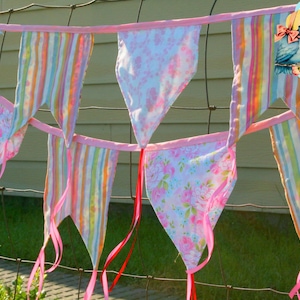 Little Bird Lane Instant Download Palace Pennant Banner Bunting PDF Pattern Tutorial For 3 Three  Fabric Flag Bunting