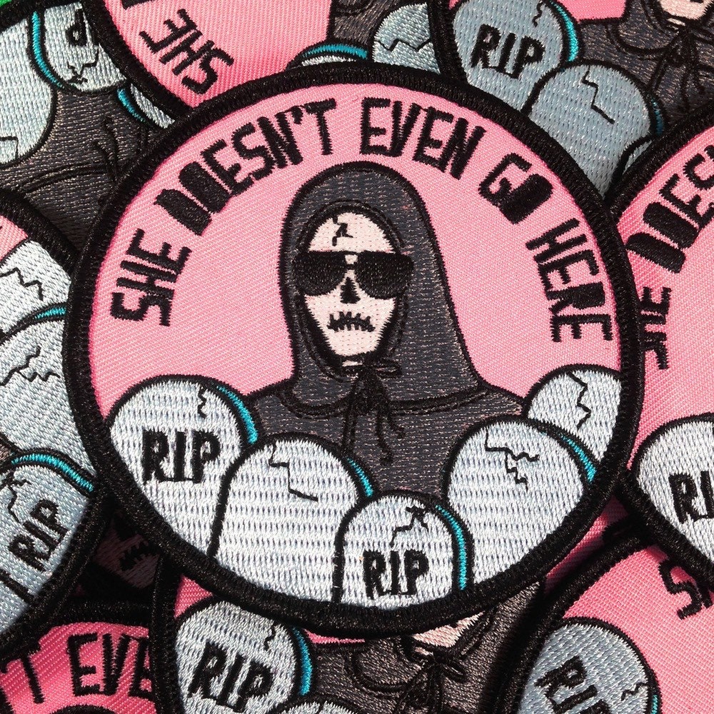 Here's patch the puppy 2 cd x2. Краст панк трафареты группы. Killa патч. Were all mad here. Шеврон животные и птицы.