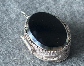 Victorian Sterling Silver 925 Charm Pendant. Opening Oval Black Onyx Gem Set Mourning Locket / Pillbox. Opens.