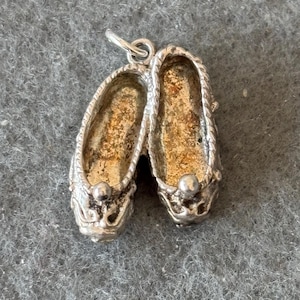 CHIM Vintage Sterling Silver 925 Charm Pendant. Ballet Shoes Pumps, Slippers.