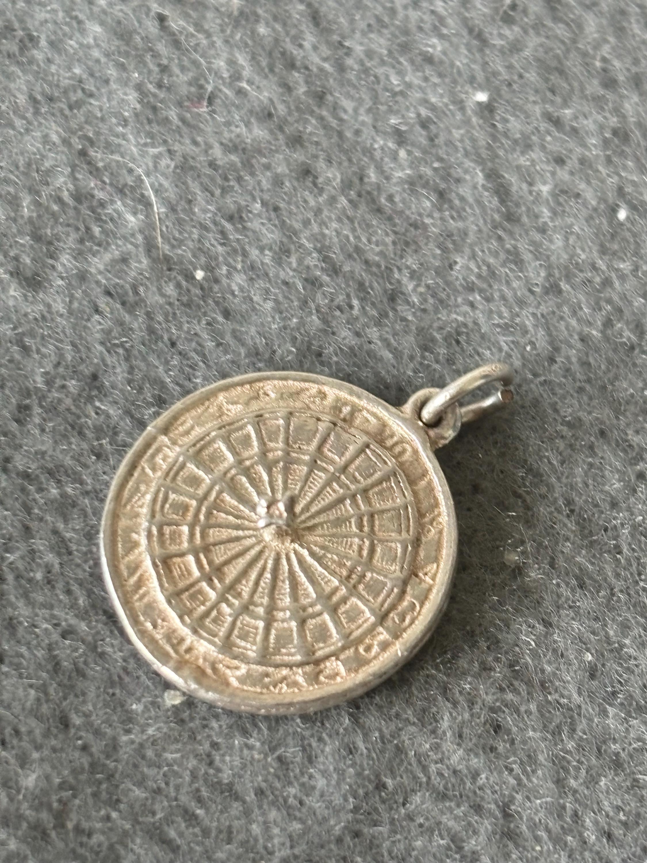 ヴィンテージ スターリングシルバー 925 ダーツボードチャーム、英国