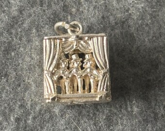 Vintage Sterling Silver 925 Charm Pendant. Moving / Articulated / Mechanical Can Can Girls. Moulin Rouge, Paris