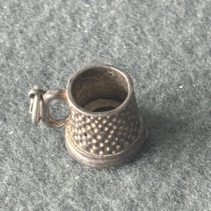 Vintage Sterling Silver 925 Charm Pendant. Beer Tankard / Mug / Stein with Detailing.