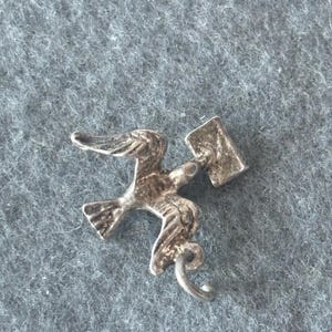 Vintage Sterling Silber 925 Charm Anhänger. Love Bird geliefert Liebesbrief im Flug.
