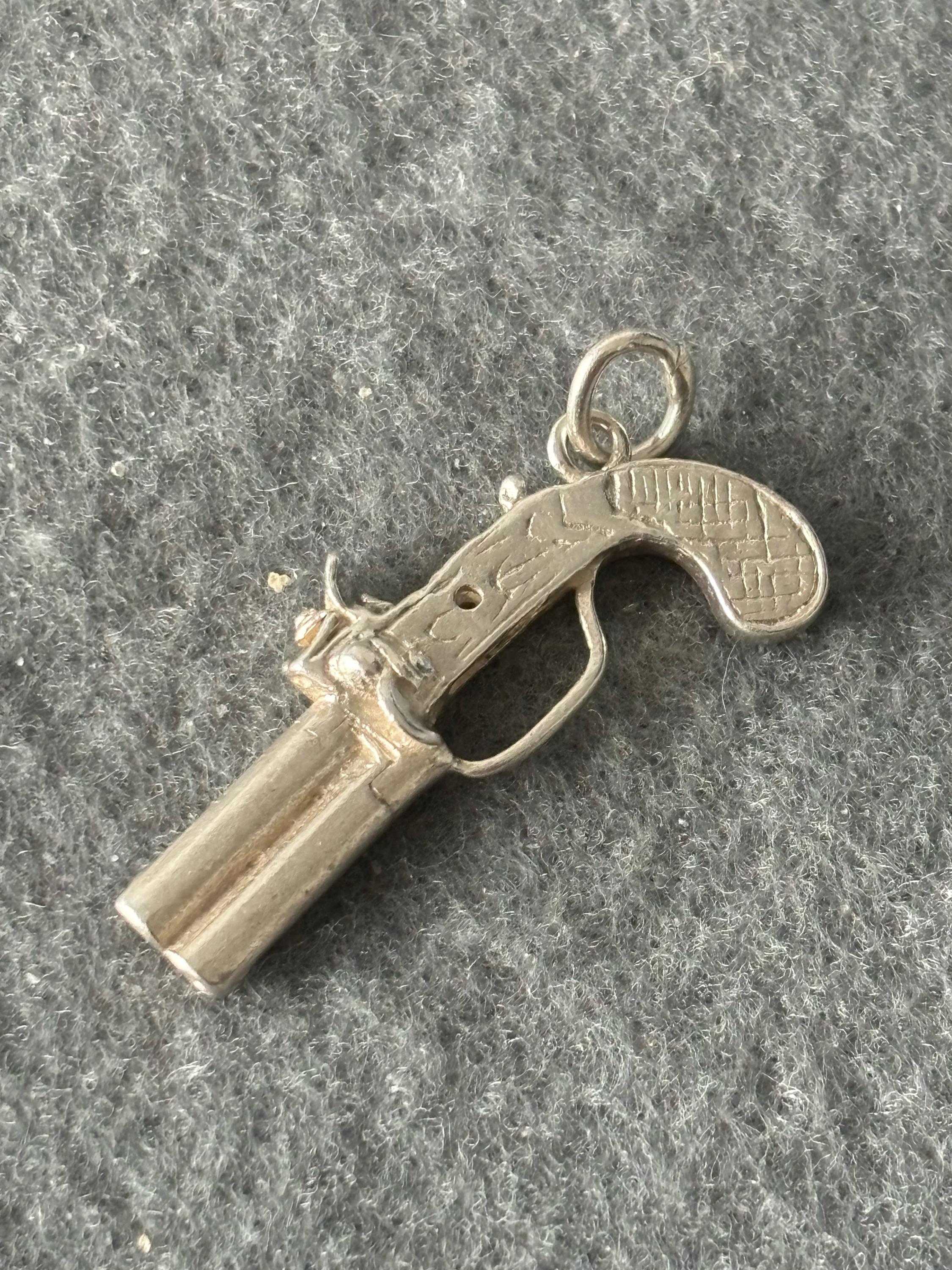 High Polish 925スターリングシルバー豚チャームペンダント ゴールド 3 D ブタ カーリー Q テール ハイポリッシュチャーム