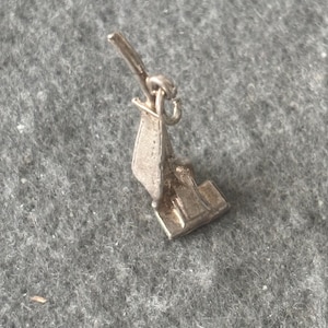 Vintage Sterling Silver 925 Charm Pendant. Upright Standing Hoover Vacuum Cleaner.