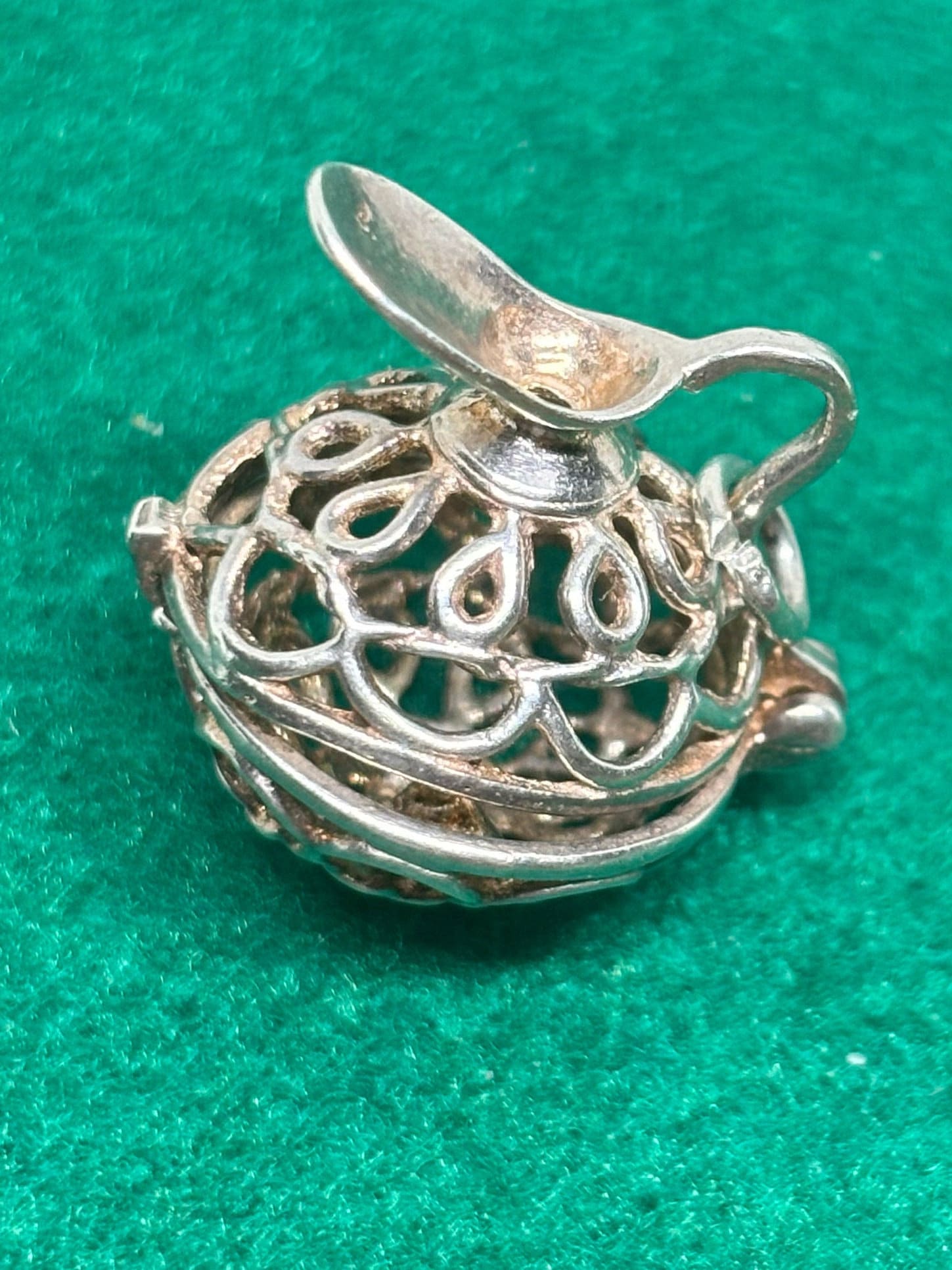 vintage チャーム SurreyVintageCharms - Etsy