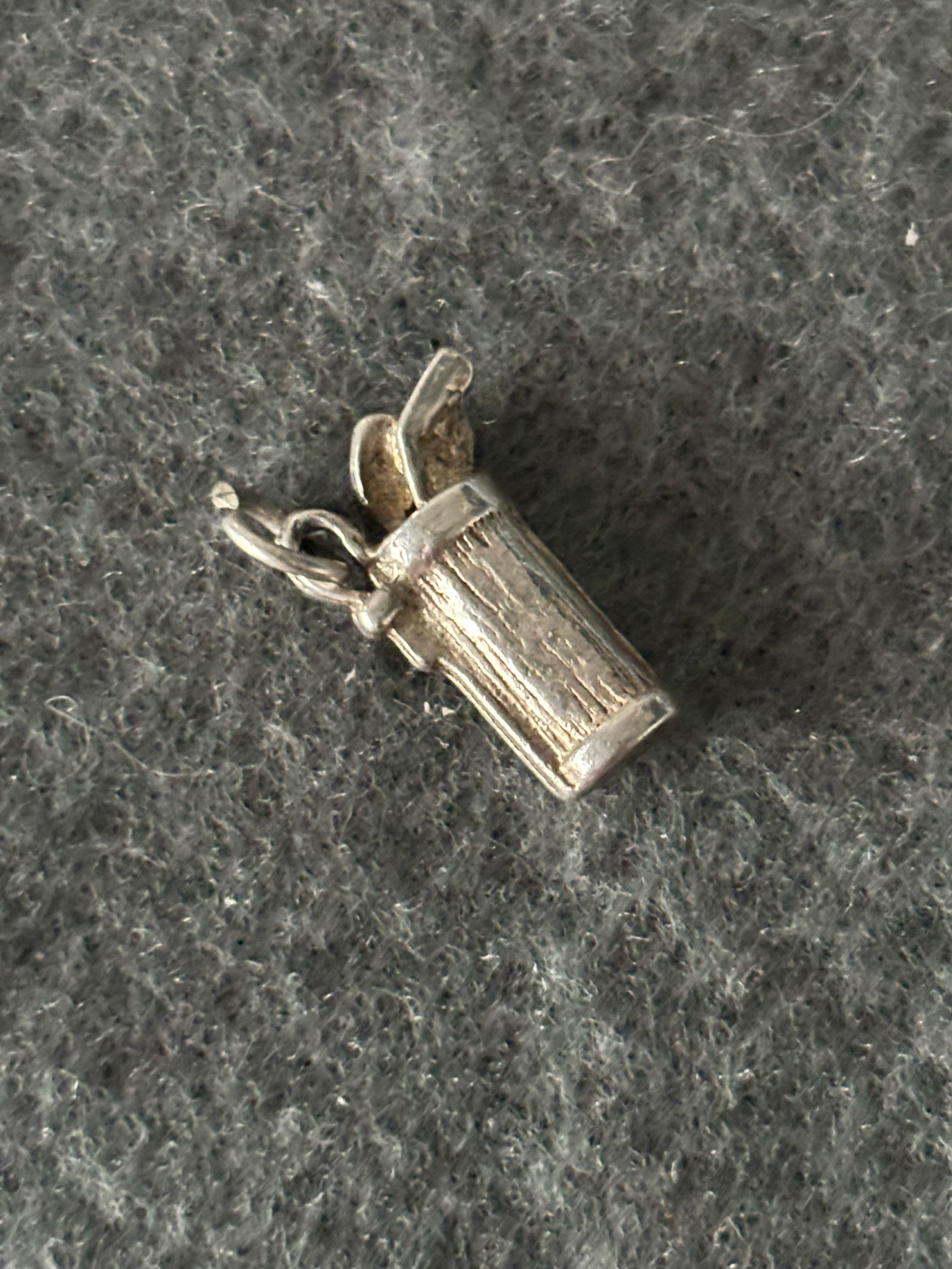 ヴィンテージ スターリングシルバー 925 チャームペンダント。キャディ