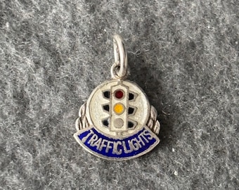 Ciondolo vintage in argento sterling 925. Cartello semaforico smaltato.