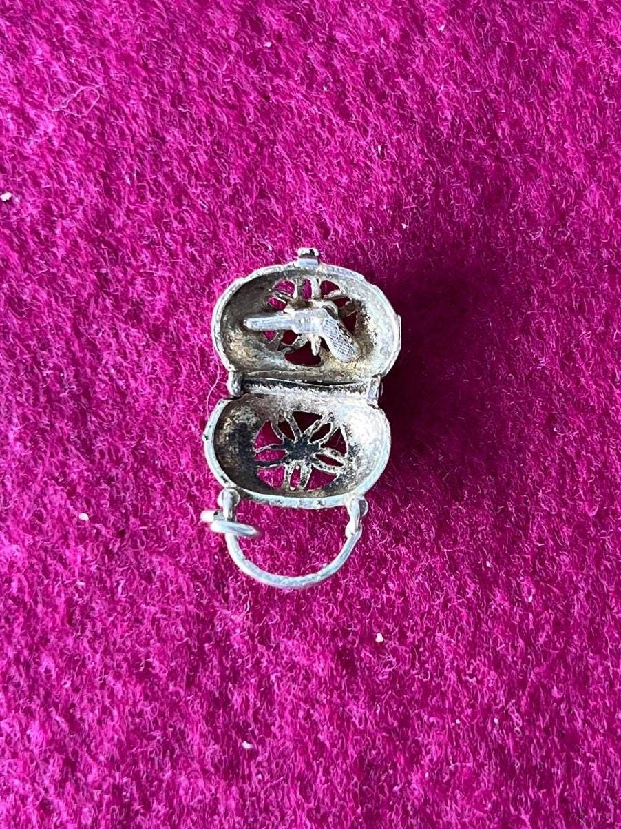 SurreyVintageCharms - Etsy