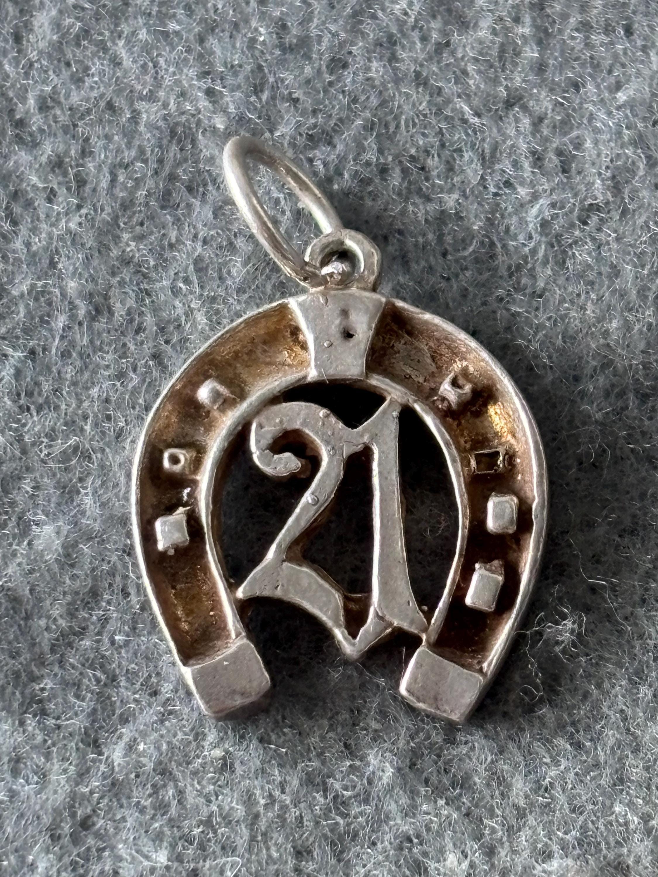 ヴィンテージ　アンティーク　クルミ割り　イングランド製　ビンテージ　真鍮　妖精 SurreyVintageCharms - Etsy