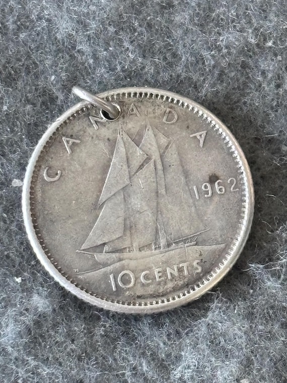 DO NOT DO 10coin pendant 美品 Vintage Silver 800 Charm Pendant. 1962 Canada Dime 10c Coin