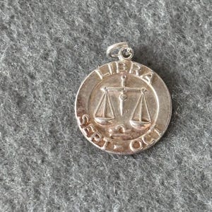Vintage Sterling Silber 925 Charm Anhänger. Waage Medaillon Medaille Sternzeichen Waage.