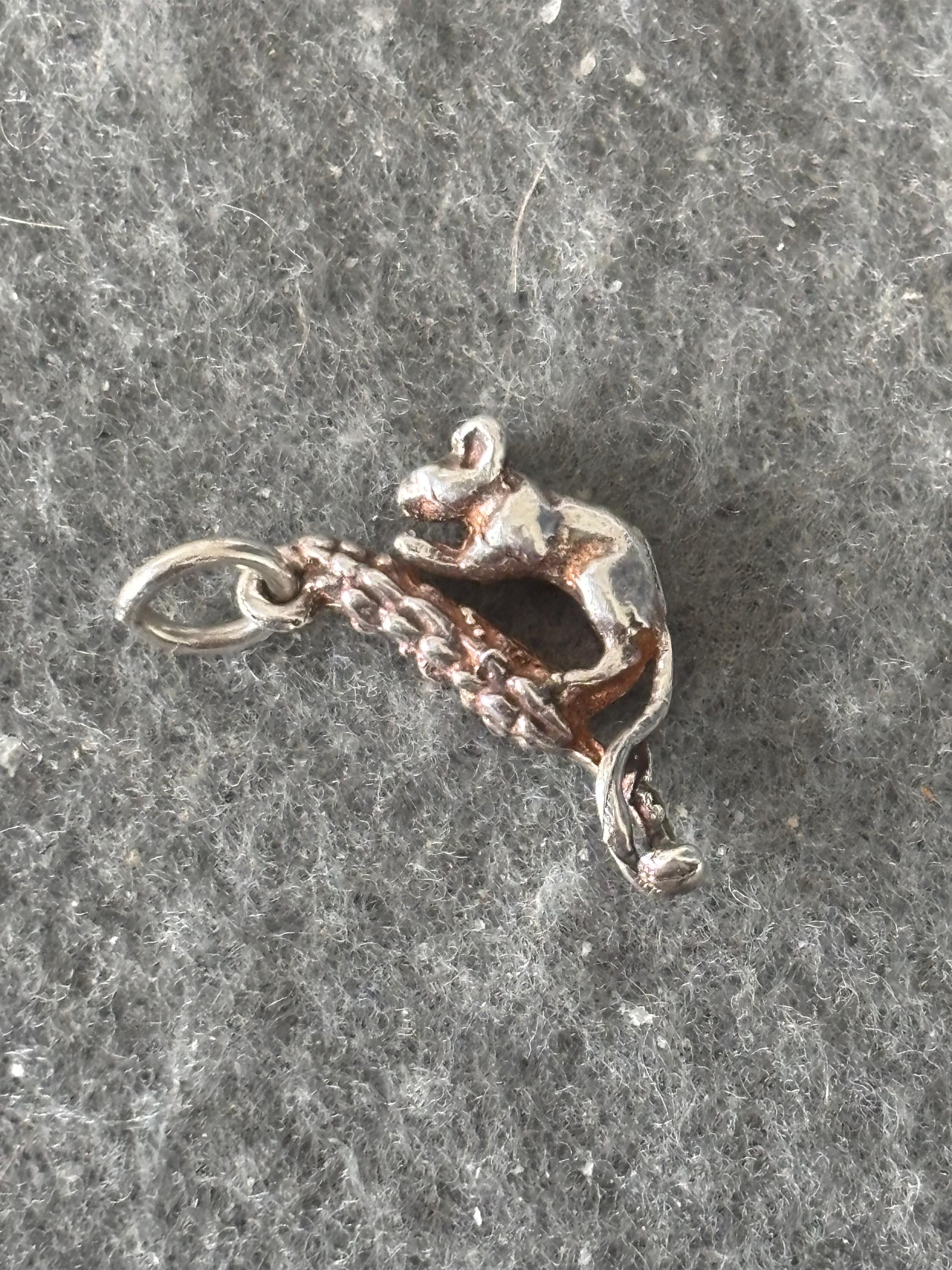 Ancien Pendentif Souris Miniature En Argent Massif Sterling 925 - Breloque Charm, Occasion