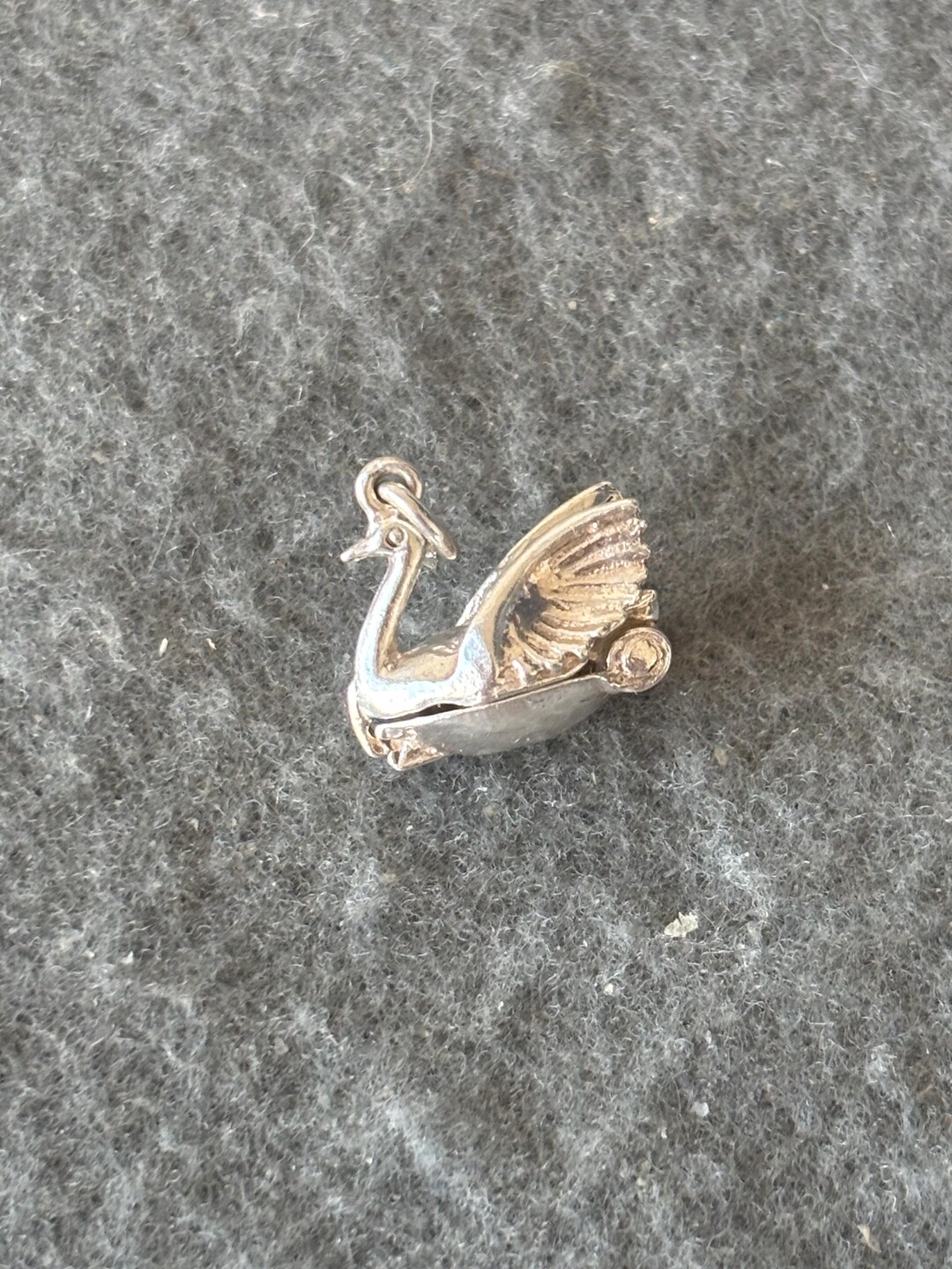 Charm (pendentif) Argent Sterling Vintage - Cygne Ouvrant Avec Danseuse - 2.4g