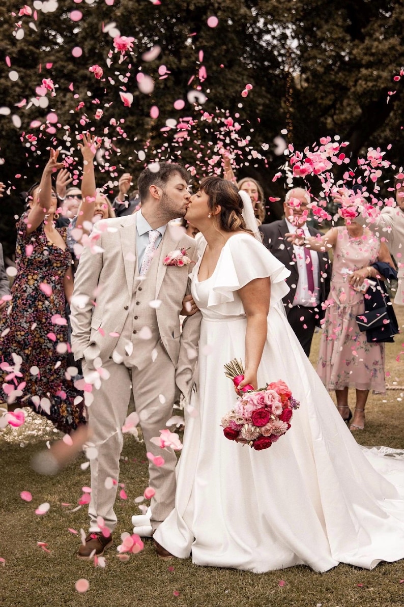Mixed Pink Biodegradable Paper Confetti | 7 Handfuls + Bild 3