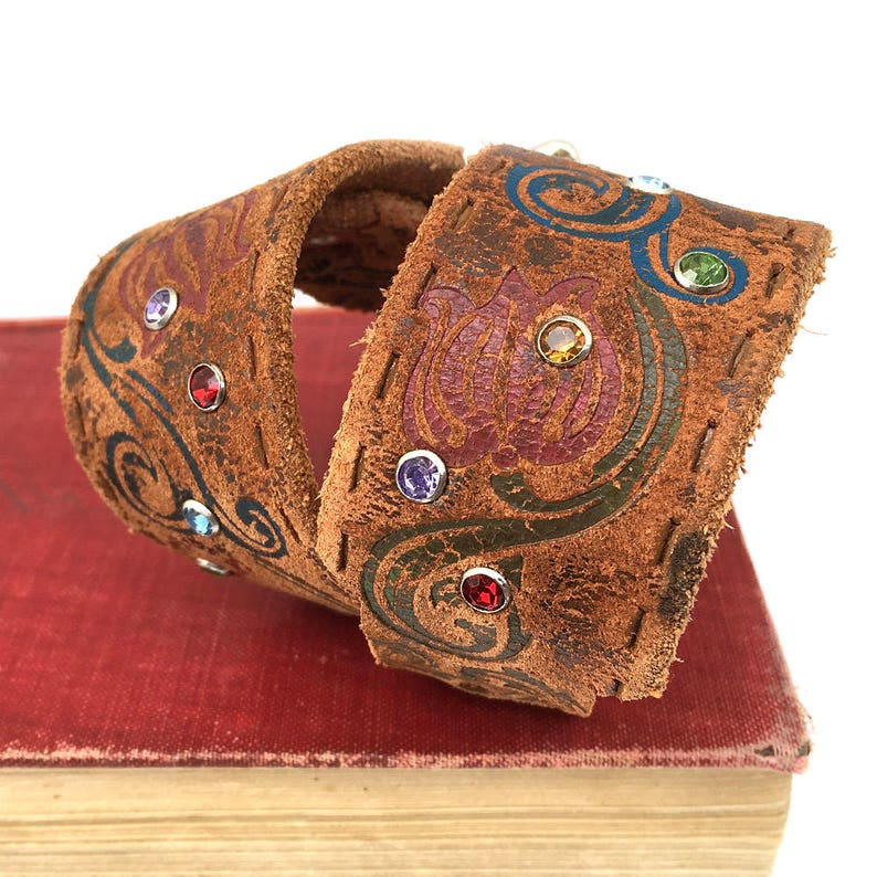 EcoFriendly Leather Belt Collar to fit a 11-14in Neck Size S Small Dog Flower Etched Leather Dog Collar with Rhinestone Sprinkles OOAK