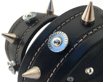 Schwarz Leder Hundehalsband mit Spikes und industrielle Nieten, Größe XL passt ein 21-24 Hals, Recycling-Gürtel Halsband, Seattle Handarbeit Grüngürtel