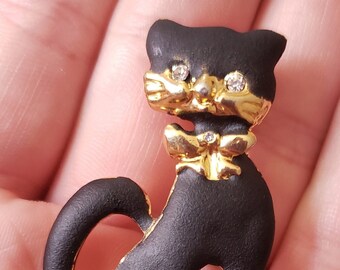 Cat Brooch Pin Vintage Black Cat Enamel Kitty Kitschy Mid Century Modern Unique Figural Rhinestone Eyes Goldtone Bow Collar Whiskers Kitten