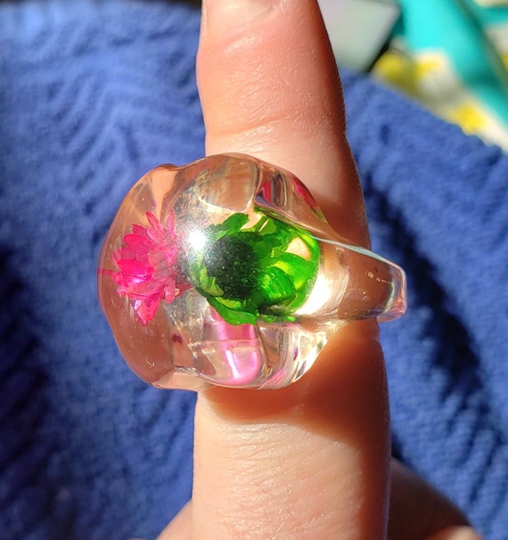 Flower Bubble Ring Statement Vintage Finger Lucit… - image 7