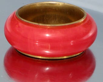 Bakelite Ring Red Orange Marbled Modernist Tequila Sunrise Minty Chunky High Domed Brass Art Deco EOD Swirled Band Size 5.5 Vintage Rare