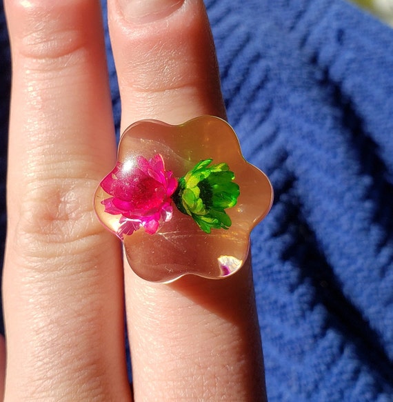 Flower Bubble Ring Statement Vintage Finger Lucit… - image 8