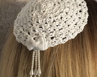White Faux Pearl Tassel Crocheted Kippah, Skullcap, Yarmulke, Headcovering, Head Covering Kippot, Bar Bat Mitzvah, Wedding kipah, Gift 4 Her