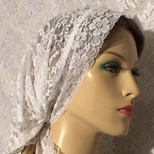 White Lace Scarf Headcovering - Tichel Bandana for Women - Lace Kerchief - Modest Mitpachat - Head Covering - Head Scarves - Head Wrap Veil