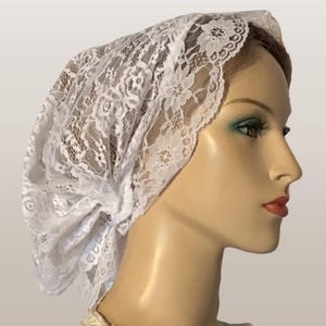 White Lace Scarf Headcovering - Tichel Bandana for Women - Lace Kerchief - Modest Mitpachat - Head Covering - Head Scarves - Head Wrap Veil