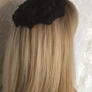Women's Lace Doily Head Covering