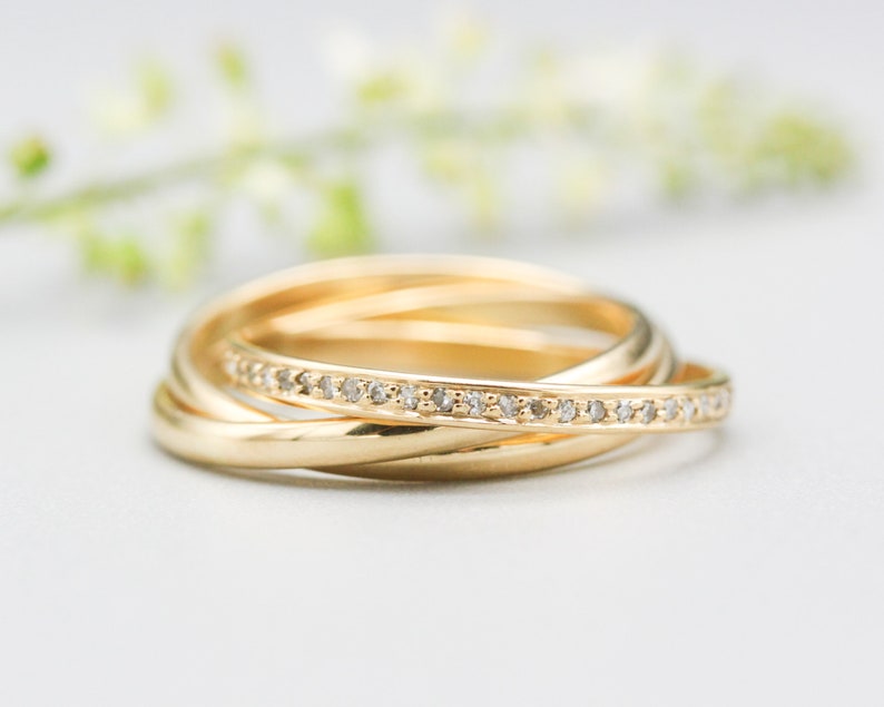 Trio Rolling Ring 18k gold band with diamonds image 3