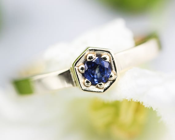 Flat sapphire ring clearance