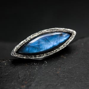 labradorite ring, blue labradorite ring, large labradorite ring, labradorite silver ring, statement ring, huge ring, chunky ring