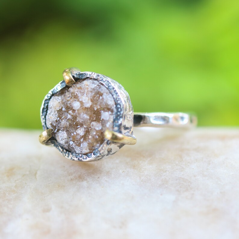 Brown round druzy quartz ring in silver bezel and brass prongs setting with sterling silver hammer texture band