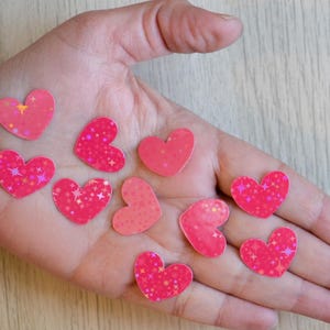 Mini autocollants coeurs - Autocollants en vinyle imperméables mignons pour bouteilles d'eau, téléphones, ordinateurs portables et Kindles - Flocons d'autocollants en forme de coeur