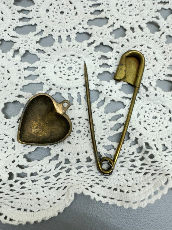 Vintage Golden Pin With Heart Shaped safety pin b… - image 4