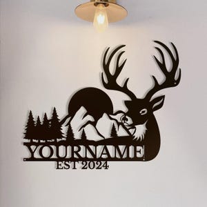 Cartelli in metallo personalizzati con nome della foresta di cervi, decorazioni da parete in metallo personalizzate, decorazioni da parete in metallo nero, targhe in metallo per la casa