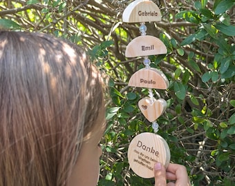 Regalo di commiato personalizzato per un'insegnante di scuola materna: ciondolo acchiappasole in legno come ringraziamento da parte di un'insegnante di scuola materna, asilo nido, scuola o tata.